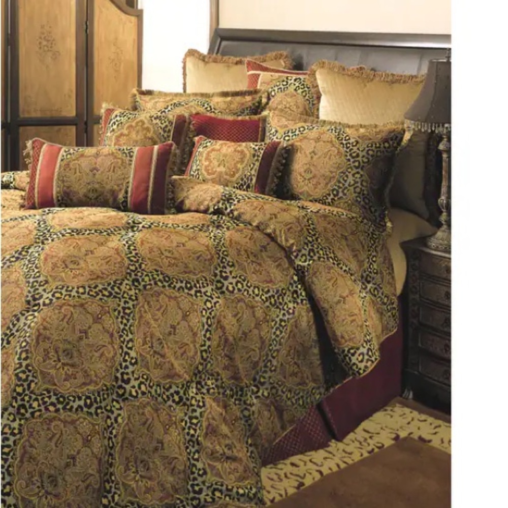 PCHF Tangiers Royale 4-piece Comforter Set - California King NEW
